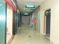 撤掉部门旧品扩大门面为年后新品上市做预备